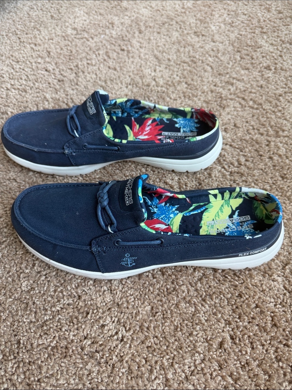 Skechers Men’s Navy Canvas Slip-On Boat Shoes with Floral Lining Size 10